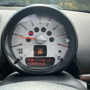 2013 MINI Countryman 1.6 Cooper Euro 6 (s/s) 5dr HATCHBACK Petrol Manual - Image 2