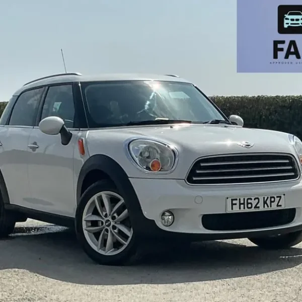2013 MINI Countryman 1.6 Cooper Euro 6 (s/s) 5dr HATCHBACK Petrol Manual
