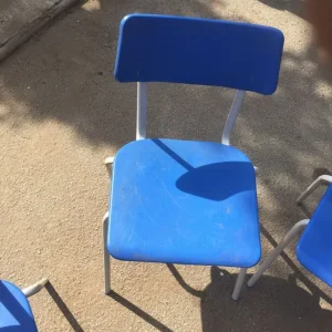 Set of 4 - childrens stacking chairs, metal frames + plastic seat and back - - Image 4