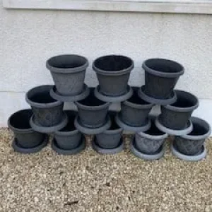 12 GREY AND GOLD PLANTERS WITH MATCHING SAUCERS. 12” x 16” DIA. - Image 3