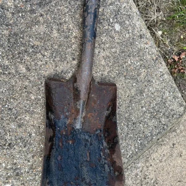 Small shovel