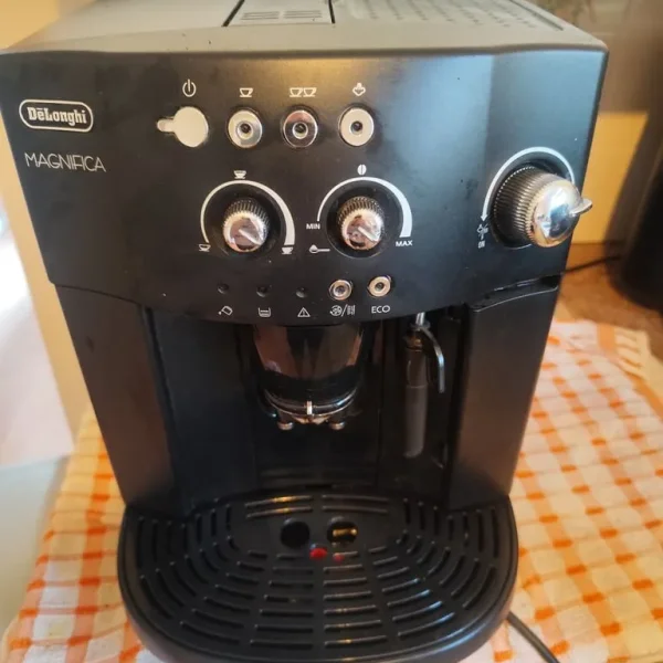 Delonghi Magnifica bean to cup. Parts or repair