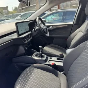 2025 Ford Kuga 1.5T EcoBoost Titanium SUV 5dr Petrol Manual Euro 6 (s/s) (150 ps) Manual SUV Petr... - Image 8