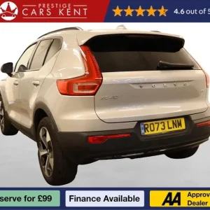 2023 Volvo XC40 Ultra Dark B4 (197 hp) ESTATE Petrol/Electric Hybrid Automatic - Image 3