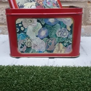 Large Clean Biscuit Tin Old Collectable St Michaels Cakes Can Roses Flowers - Image 3