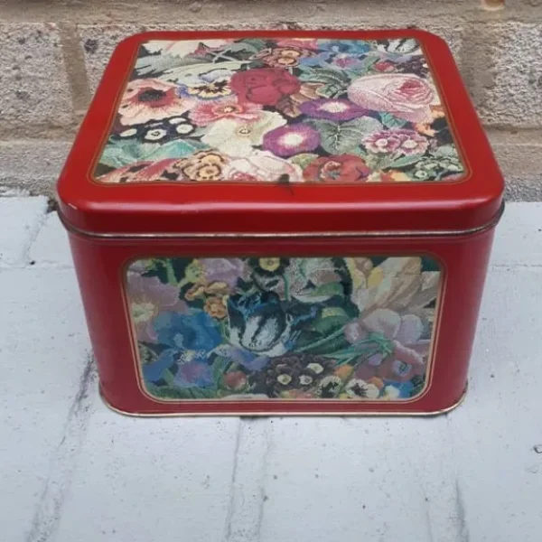 Large Clean Biscuit Tin Old Collectable St Michaels Cakes Can Roses Flowers