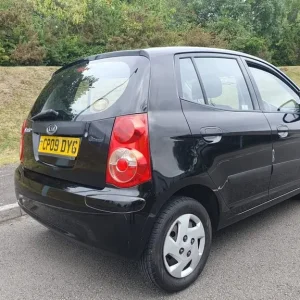2009 Kia Picanto 1.0 5-door hatchback petrol manual - Image 5