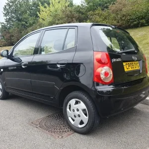 2009 Kia Picanto 1.0 5-door hatchback petrol manual