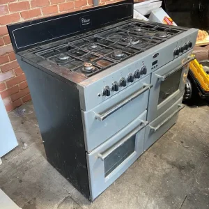 Double gas cooker