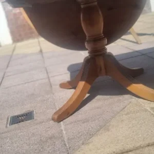 Dinning table - Image 2