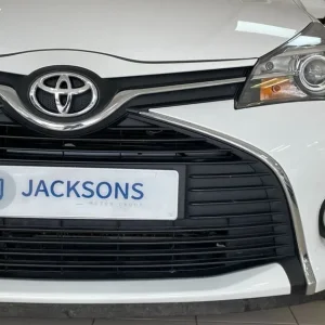 2015 Toyota Yaris 1.33 Dual VVT-i Icon Hatchback 5dr Petrol Manual Euro 5 Euro 5 (99 ps) Hatchbac... - Image 7