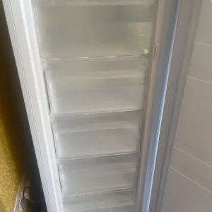 Tall freezer - Image 2