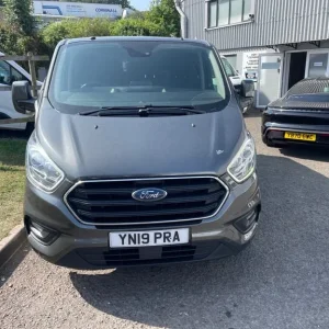 2019 Ford Transit Custom 2.0 EcoBlue 130ps Low Roof D/Cab Limited 6 seat Van Crew Van Diesel Manual - Image 3