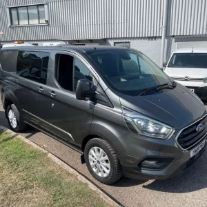 2019 Ford Transit Custom 2.0 EcoBlue 130ps Low Roof D/Cab Limited 6 seat Van Crew Van Diesel Manual - Image 5