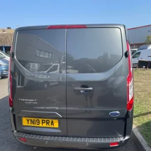 2019 Ford Transit Custom 2.0 EcoBlue 130ps Low Roof D/Cab Limited 6 seat Van Crew Van Diesel Manual - Image 6