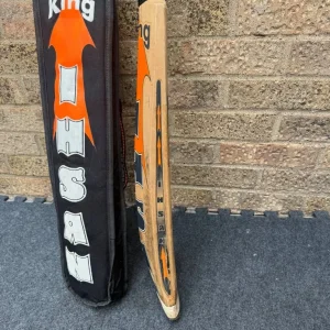 IHSAN KING CRICKET BAT WITH CASE COVER - Image 4