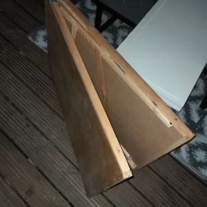 Foldable pasting table