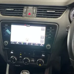 2019 Skoda Octavia 2.0 TDI SE L Estate 5dr Diesel DSG 7Spd Euro 6 (s/s) (150 ps) Estate Diesel Au... - Image 3