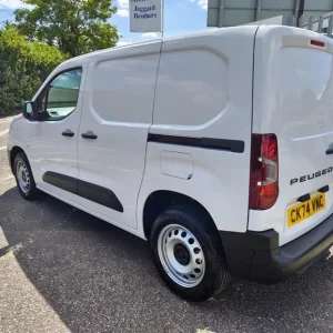 2024 Peugeot Partner BLUEHDI PROFESSIONAL L1 Panel Van Diesel Manual - Image 8