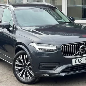 2021 Volvo XC90 2.0 B5 MHEV Momentum SUV 5dr Petrol Hybrid Auto 4WD Euro 6 (s/s) (250 ps) SUV Pet... - Image 3