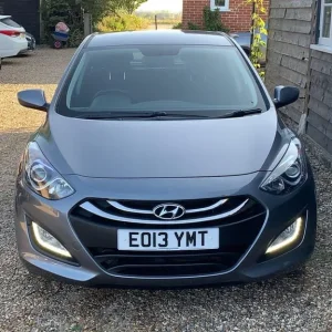 2013 Hyundai i30 1.4 Active Euro 5 5dr HATCHBACK Petrol Manual - Image 2