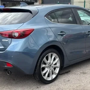 2015 Mazda Mazda3 2.0 SKYACTIV-G Sport Nav Euro 5 (s/s) 5dr Hatchback Petrol Manual - Image 4