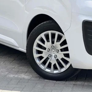 2023 Vauxhall Vivaro Turbo D 3100 Pro Panel Van Diesel Manual - Image 4