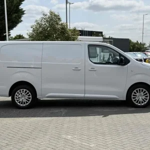 2023 Vauxhall Vivaro Turbo D 3100 Pro Panel Van Diesel Manual - Image 6