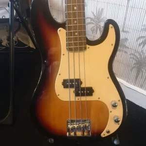 Sessionspro electric bass guitar - Image 2