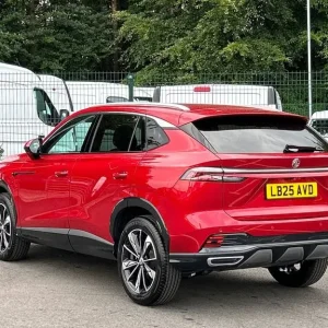 2025 MG MG HS 1.5 T-GDI Trophy SUV 5dr Petrol DCT Euro 6 (s/s) (169 ps) SUV PETROL Automatic - Image 3