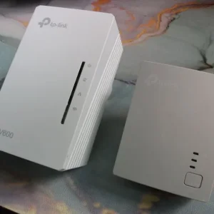 TP-LINK TL-WPA4220 KIT AV600 Powerline 300M Wi-Fi Extender Signal Booster