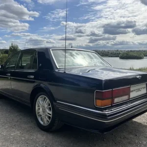 1998 Bentley Brooklands 6.8L R4 Automatic Saloon - Image 5