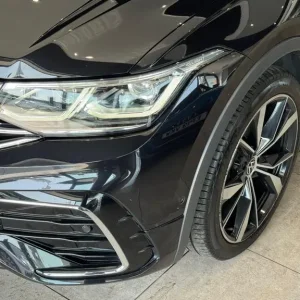 2020 Volkswagen Tiguan 1.5 TSI R-Line SUV 5dr Petrol DSG Euro 6 (s/s) (150 ps) ESTATE Petrol Auto... - Image 4