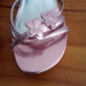 Sandals M&S size 5, 2 1/4 inch heel, womens & girls new unworn - Image 3