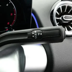 2024 Mercedes-Benz GLB 2.0 GLB220d AMG Line (Premium) SUV 5dr Diesel 8G-DCT 4MATIC Euro 6 (s/s) (... - Image 2