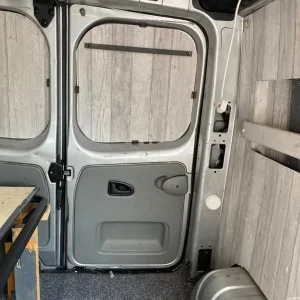 Renault Trafic - Image 8