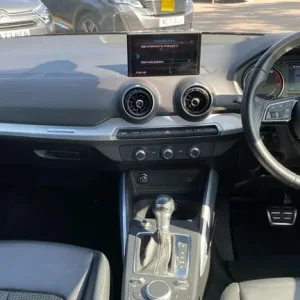 2020 Audi Q2 1.5 TFSI CoD 35 S line SUV 5dr Petrol S Tronic Euro 6 (s/s) (150 ps) SUV Petrol Auto... - Image 4