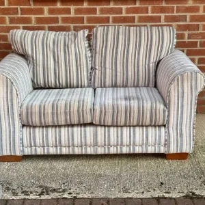 Two seater Sofa - Image 4