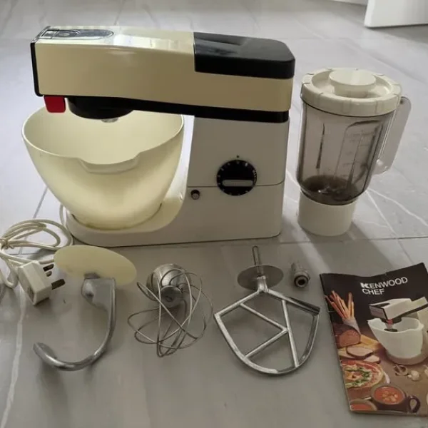 Vintage Kenwood Chef Stand Mixer – Classic Retro A901- Liquidiser - Attachments A