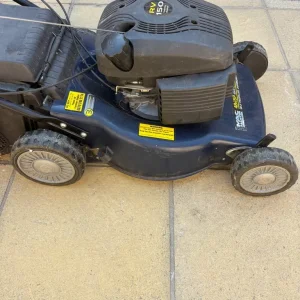 Petrol lawnmower/ lawn mower - Image 3