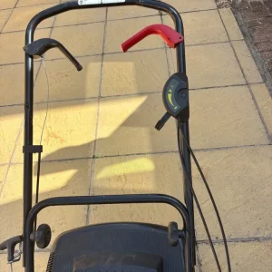 Petrol lawnmower/ lawn mower - Image 4