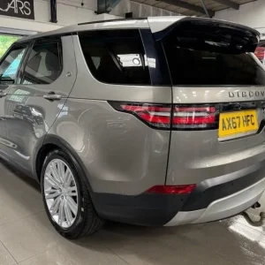 2017 67 LAND ROVER DISCOVERY 3.0 TD V6 HSE SUV 5DR DIESEL AUTO 4WD EURO 6 (S/S) - Image 5