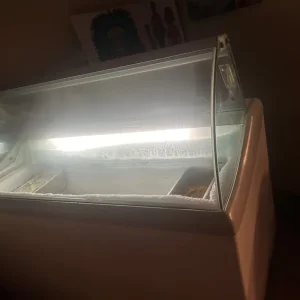 J7 extra Ice cream scoop freezer display