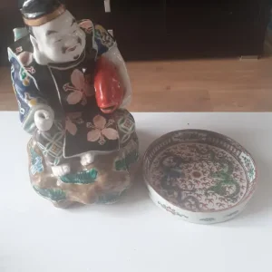 Antique Japanese kutani figure