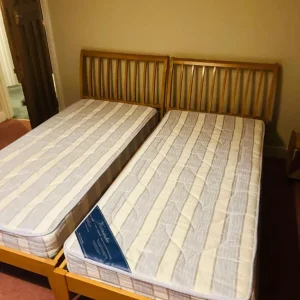 2x single bed with mattress - Image 2