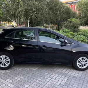 2015 Hyundai i30 1.6 CRDi Blue Drive SE 5dr HATCHBACK Diesel Manual - Image 3