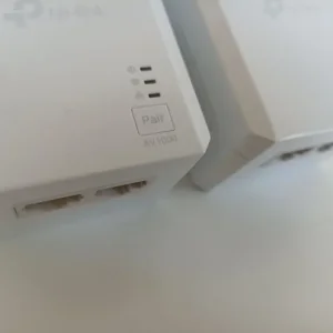 TP-Link Gigabit Powerline Broadband Extender Kit - Image 3