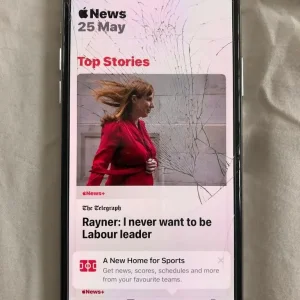 Bargain: iPhone X *Unlocked* in Perfect Working Order - Image 3