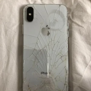 Bargain: iPhone X *Unlocked* in Perfect Working Order - Image 6