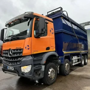 2014 MERCEDES AROCS 3240 8X4 TIPPER - Image 2
